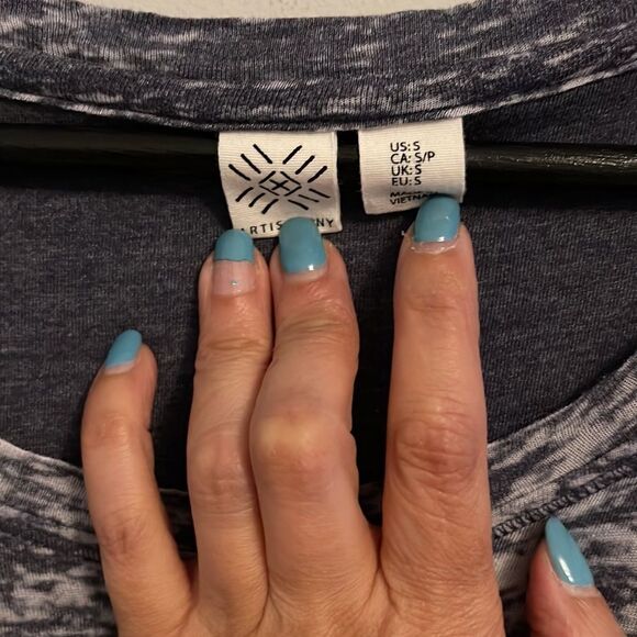 Artisan NY Maxi Dress. T-Shirt Style. Size Small. Slate blue, gray, white - Picture 4 of 7